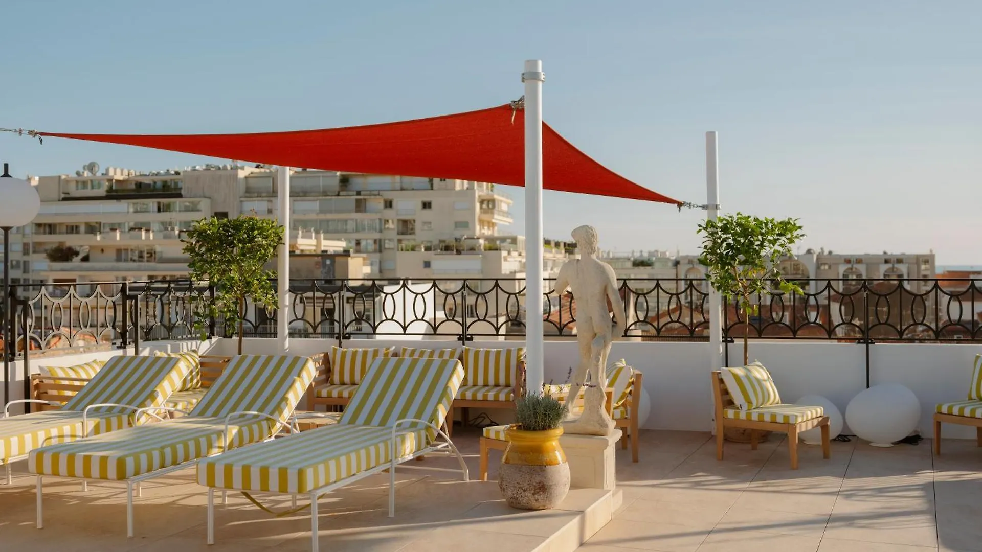 Aparthotel Edgar Suites Cannes - Rue D'Antibes
