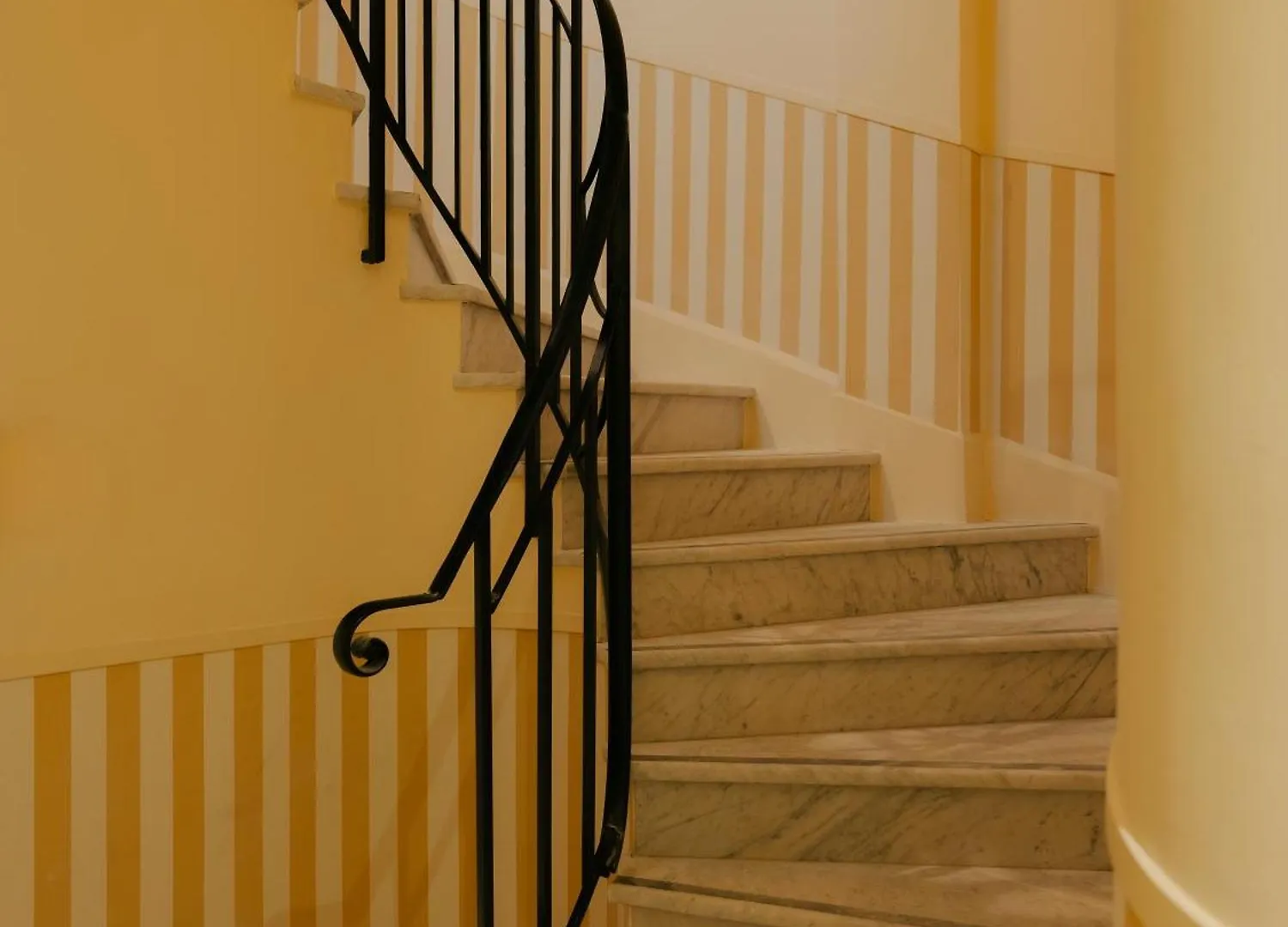 Aparthotel Edgar Suites Cannes - Rue D'Antibes